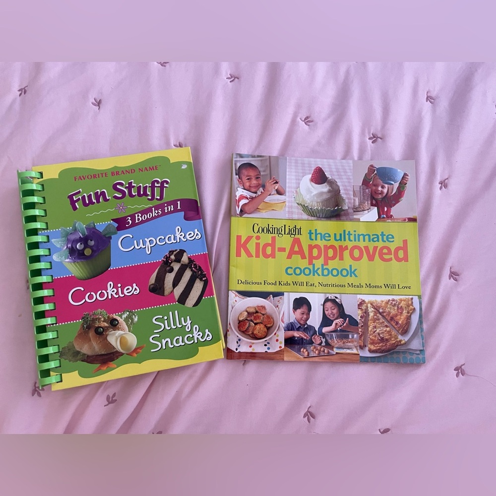NWOT 2 Kid-Approved Cookbook
